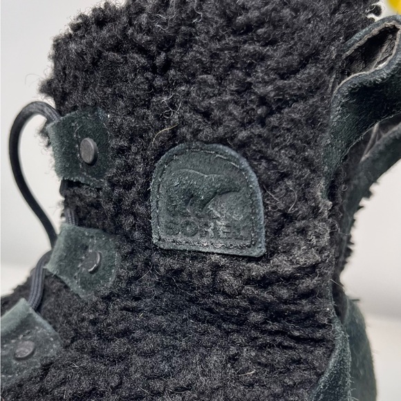 Kids Sorel winter boots - Picture 3 of 6